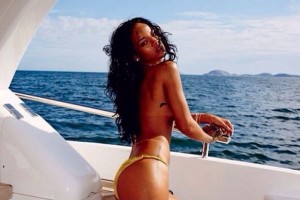 rihanna_sensualiza_barco_brasil_arquivopessoal_jpgum