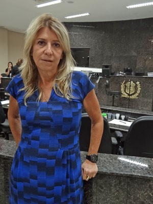 Ilana Casoy esteve no Fórum de Olinda para acompanhar júri dos canibais (Foto: Luna Markman/G1) 