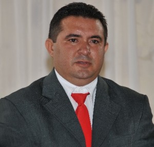 Presidente da Câmara Municipal de Novo Progresso Vereador Ubiraci Soares (Macarrão PT)>
