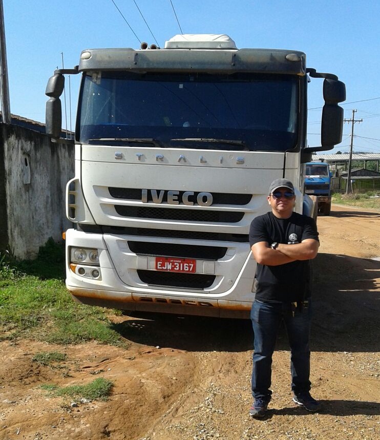 IVECO –Branco Placa-EJW-3167 ano 2010) a Cabo Maduro 