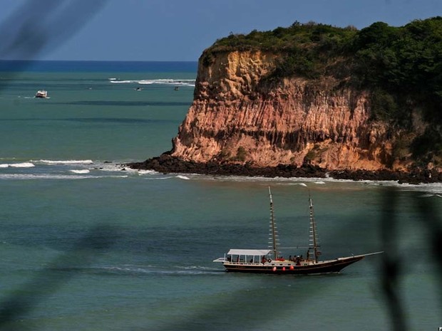 Mirante fica em cima das falésias na praia de Tabatinga, no litoral Sul do RN (Foto: Canindé Soares) 