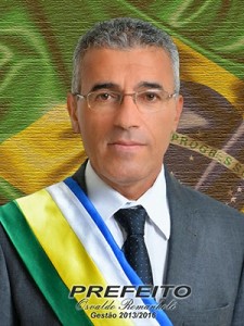 Osvaldo Romanholi (PR)- Prefeito afastado e cassado pela Câmara Municipal)