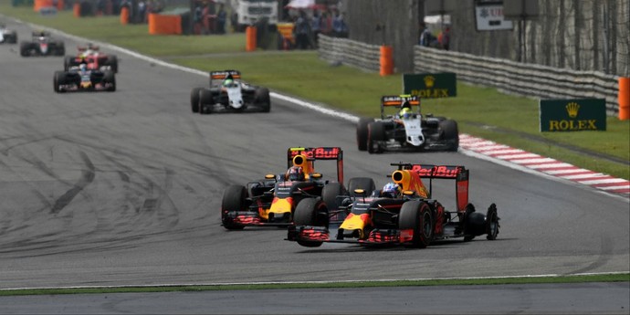 F11