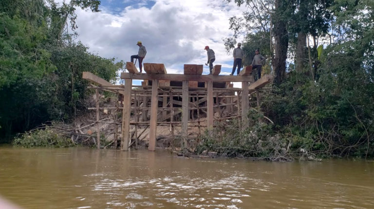 Ponte sendo construida em Jardim do Ouro (Foto:Reprodução whatsapp)
