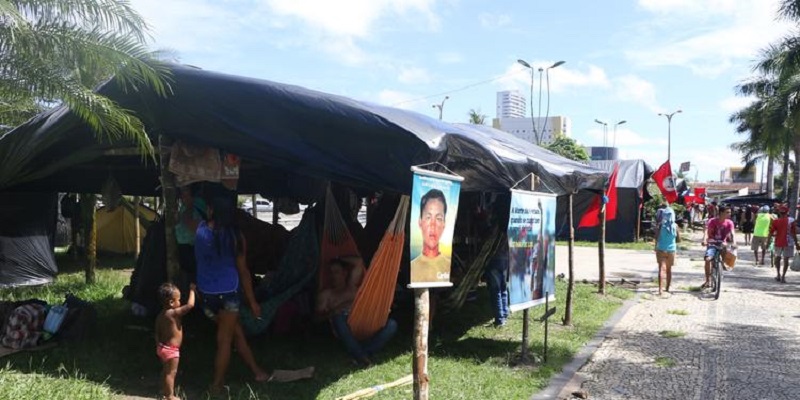 Envie vídeos, fotos e sugestões de pauta para a redação do JFP (JORNAL FOLHA DO PROGRESSO) Telefones: WhatsApp (93) 98404 6835- (93) 98117 7649. “Informação publicada é informação pública. Porém, para chegar até você, um grupo de pessoas trabalhou para isso. Seja ético. Copiou? Informe a fonte.” Publicado por Jornal Folha do Progresso, Fone para contato 93 981177649 (Tim) WhatsApp:-93- 984046835 (Claro) -Site: WWW.folhadoprogresso.com.br E-mail:folhadoprogresso@folhadoprogresso.com.br e/ou e-mail: adeciopiran_12345@hotmail.com 