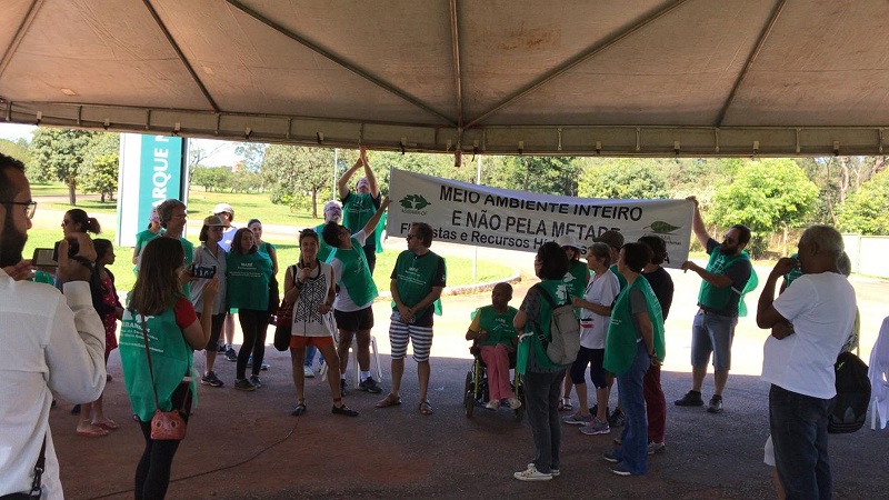 Ato no Parque Nacional de Brasília pediu 'fim do desmonte de órgãos ambientais federais' — Foto: Arquivo pessoal