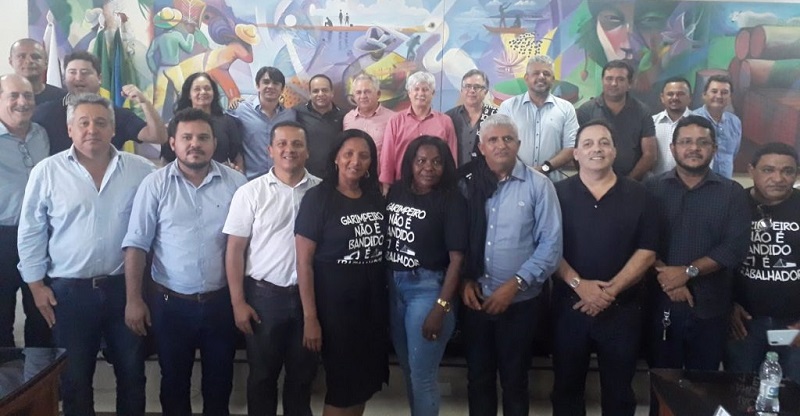 Lideranças reunidas na audiência pública. (foto: Weslen Reis)