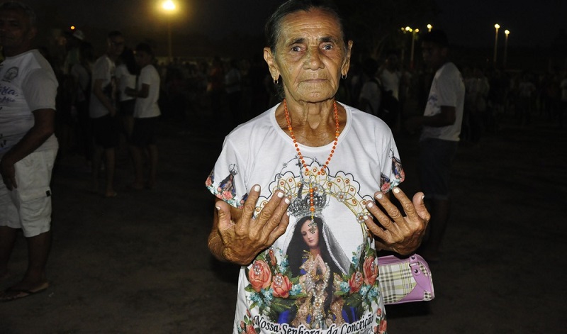  Maria Rosa dos Santos, de 64 anos, participa da Caminhada há 10 anos — Foto: Kamila Andrade/G1