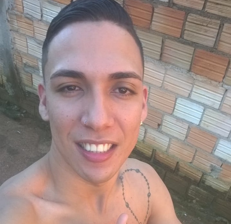  Odir da Rosa Santos, de 23 anos, estava armado e foi morto ao atirar contra policiais em Peixoto de Azevedo — Foto: Facebook/Reprodução