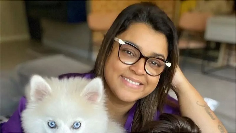 "Comecei a perder o olfato e o paladar quatro dias depois de ter os primeiros sintomas do coronavírus, como calafrios, sudorese e dores no corpo", lembra a cantora Preta Gil à BBC News Brasil. 