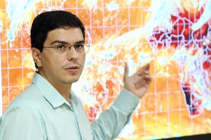  Meteorologista Saulo Carvalho, coordenador do Núcleo de Hidrometeorologia da Semas (Foto:Reprodução)