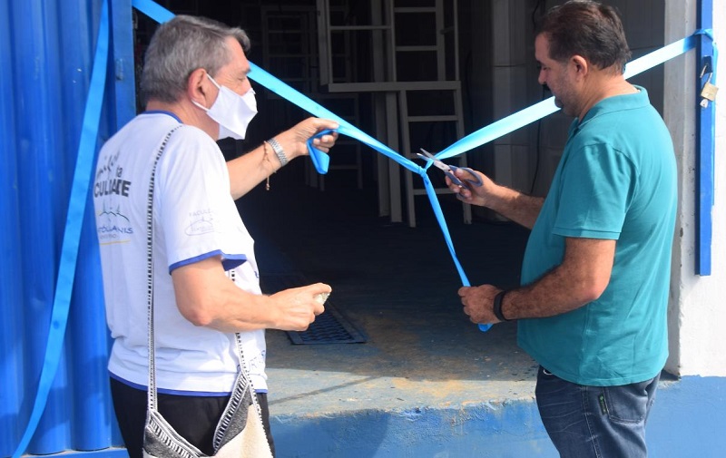 O prefeito de Novo Progresso, Macarrão (PL), o padre José Vianna Giusep (Foto:Ascom Prefeitura) 