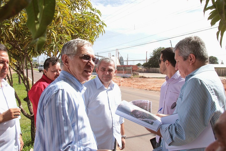 T_cnicos_visitam_ponto_0_da_BR_163._Foto_William_Santos._CCOM