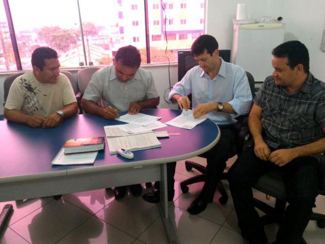 sta_incra_e_sindicato_de_trabalhadores_rurais_parceria_car_pae_eixo_forte_dez2015_