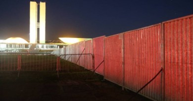 muro-impeachment-congressoGLOBO