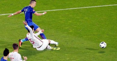 Perisic marca o gol da virada da Croácia
Foto: EFE