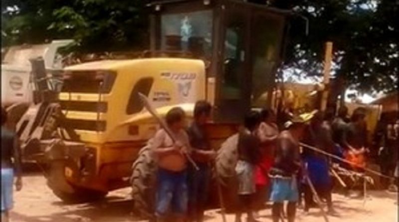 indios_e_maquinas_620x465_roiti