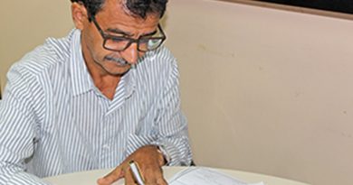 destaque-385997-prefeito-antonio-assina-protocolo-de-recebimento-das-plantas