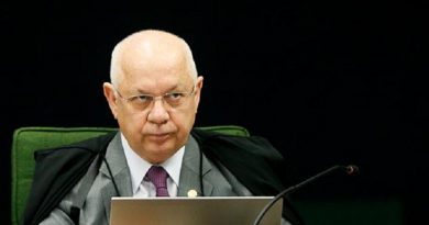 ***FOTO DE ARQUIVO / MORTE TEORI ZAVASCKI*** BRASILIA, DF,  BRASIL,  07-06-2016, 14h00: O ministro Teori Zavascki participa da reunião da 2ª Turma do STF, presidida pelo ministro Gilmar Mendes. (Foto: Pedro Ladeira/Folhapress, PODER)