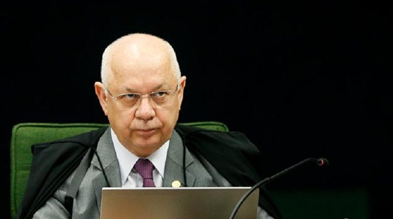 ***FOTO DE ARQUIVO / MORTE TEORI ZAVASCKI*** BRASILIA, DF,  BRASIL,  07-06-2016, 14h00: O ministro Teori Zavascki participa da reunião da 2ª Turma do STF, presidida pelo ministro Gilmar Mendes. (Foto: Pedro Ladeira/Folhapress, PODER)