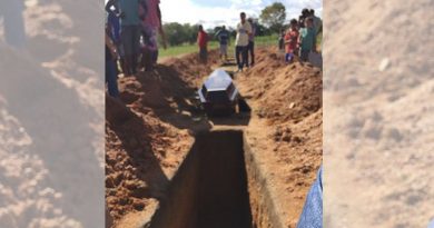 destaque-418145-enterro