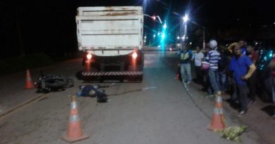 colidiu-na-traseira-do-caminhao-800x445