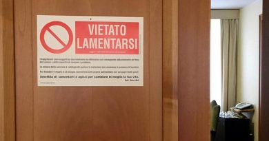 2017-07-14t095843z-1832316859-rc1f4ee9fb10-rtrmadp-3-pope-sign