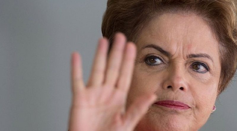 dilma-gesto-topo