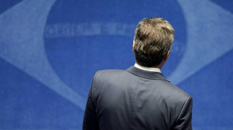 Afastamento de Aécio une Temer, PT e ministros do STF contra decisão