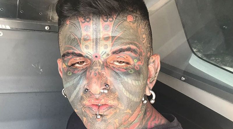 destaque-448842-tatuado