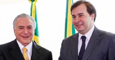 14/07/2016. Credito: Beto Barata/PR. Presidente em ExercÃcio Michel Temer recebe o Presidente da Câmara dos Deputados Federais, Deputado Rodrigo Maia, Presidente do Senado Federal, Renan Calheiros e o Secretário de Governo, Geddel Vieira Lima.