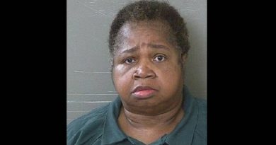 x4568DDA400000578-0-image-a-27_1508218029049.jpg.pagespeed.ic.xhXUg1jSxg