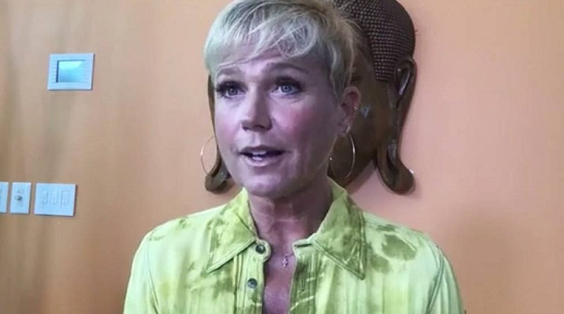 xuxa-lei-palmada-20171004-0005