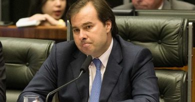 'Infelizmente esta intervenção torna-se urgente e necessária', diz Rodrigo Maia