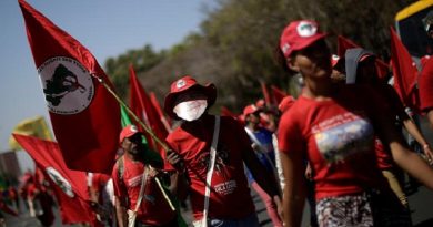 COMMODS-TERRAS-INVASOES