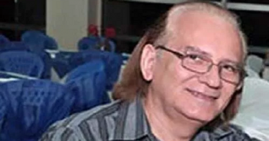 maestro volta a direção