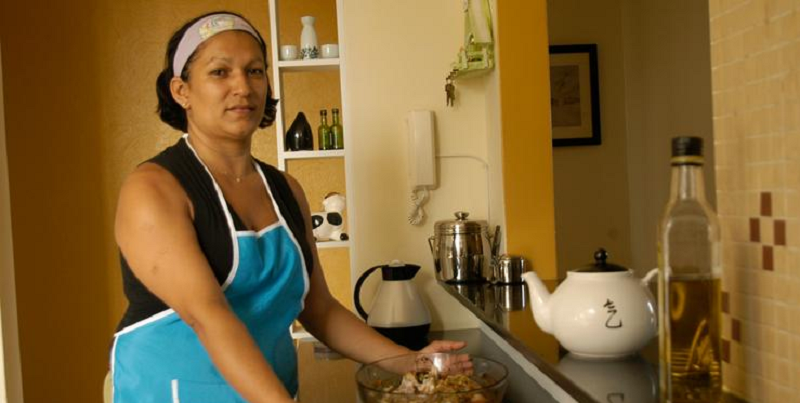 mulher trabalha mas qe homem