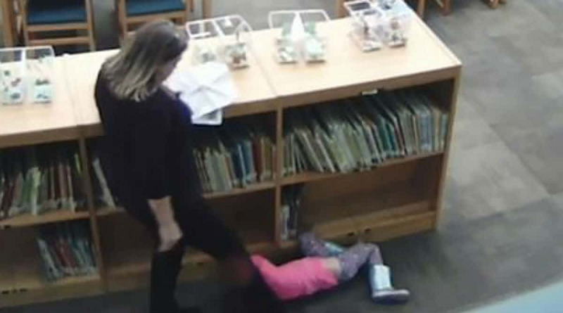 professora agride criança-capa