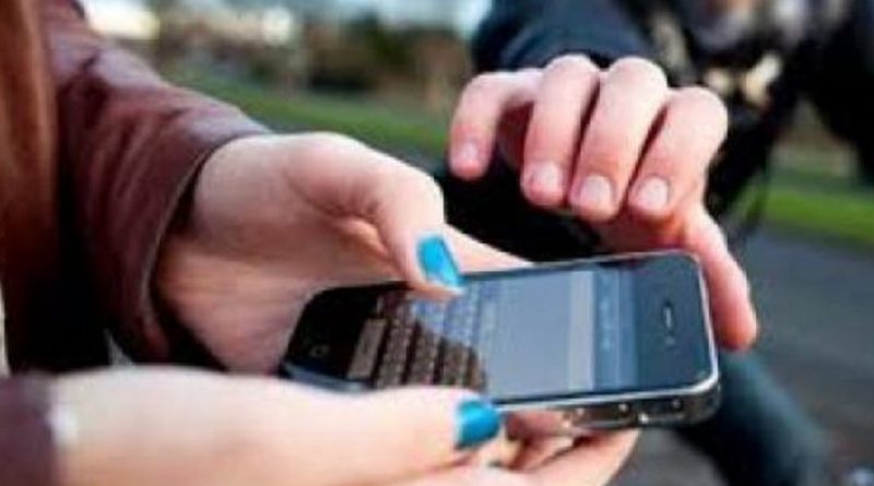 CELULAR ROUBO