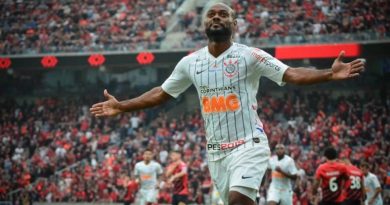 love01-1-1024x678-990x556