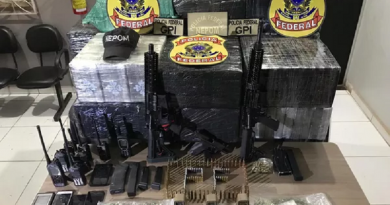 Drogas foram apreendidas assim que aeronave pousou em Itaituba. — Foto: Divulgação/ Polícia Federal