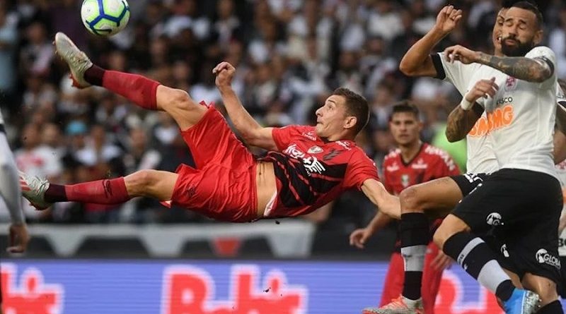 Vasco-x-Athletico-PR-em-São-Januário-