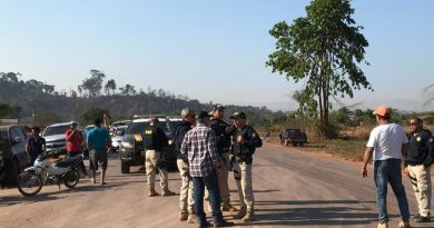 PRF no local do Bloqueio em Moraes Almeida (Foto:WhatsApp Jornal Folha do Progresso)