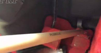 cano-usado-por-caminhoneiro-para-alcancar-pedal-1570103676922_v2_900x506