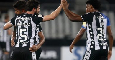 Joao paulo. Botafogo x Avai no Estadio Nilton Santos. 11  de Novembro de 2019, Rio de Janeiro, RJ, Brasil. Foto: Vitor Silva/Botafogo. rImagem protegida pela Lei do Direito Autoral Nº 9.610, DE 19 DE FEVEREIRO DE 1998.
