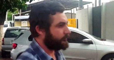 O suspeito se apresentou na delegacia de Sorriso acompanhado de dois advogados e foi preso no domingo (10).