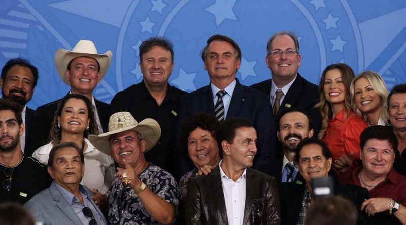 Cantores-sertanejos-e-Bolsonaro-janeiro-2020-Agência-Brasil--990x556