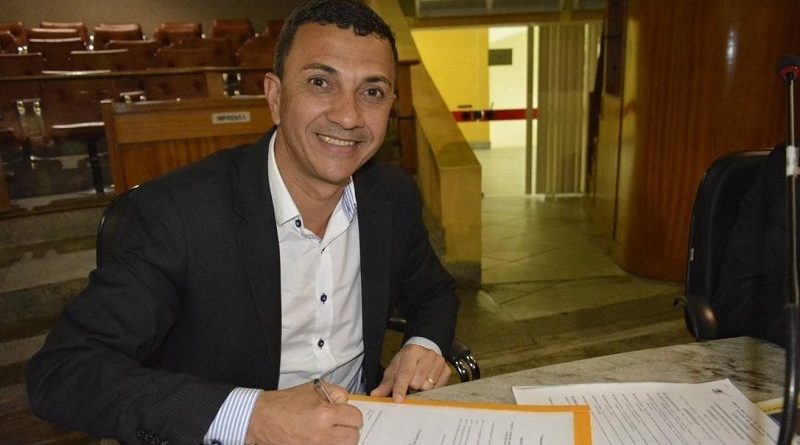 xvereador-paulinho-raio-x.jpg.pagespeed.ic.eL6lIEO5Bi