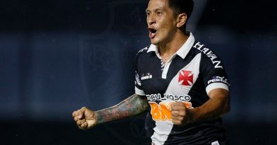Cano-foi-o-autor-do-gol-da-vitória-Foto-DivulgaçãoVasco-922x556