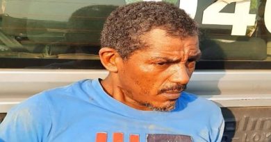 decaaa-abreeee_00609222_0_